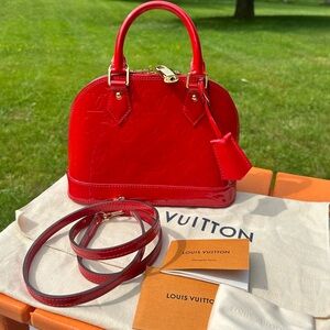 Louis Vuitton Alma BB Crossbody